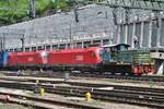 Pushing back two ÖBB Tauri, D 245 6012 operates at Brennero on 4 June 2015.