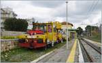 In Alberobello, on a siding, there is the Treniatalia RFI  autocarello  IT RFI 151 732-1 with the N° di Servicio FDAGR MI 5098S. April 20, 2023