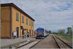 The FER Aln 663 0688 and 078 on the way from Parma to Suzzara by his stop in Brescello.