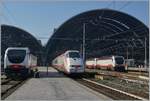 FS E 402 and ETR 500 in Milano Centrale.