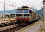 On the evening of 19 June 2001 FS 633 103 enters Como San Giovanni.