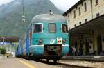  To Sondrio bordering on the platform 2... 
ALe 803 in Tirano, 09.05.2010