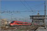 A trenitalia FS ETR 400 Frecciarossa is arriving at Milan Main Station (Milano Centrale).
01.03.2016