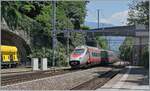 A FS Trenitalia on the way from Geneve to Milano runs non stop trough Vevey.