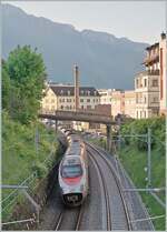 The FS Trenitalia ETR 610 011 as an EC from Geneva to Domodossola, shortly after Montreux, on its way to Brig.

April 29, 2025