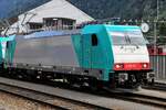 El 7 de junio de 2009, Alpha Trains 186 110 sorprendió a su fotógrafo durante una prueba de conducción (de la locomotora, no del fotógrafo...) en Erstfeld.