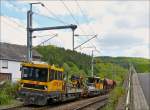 . Two CFL Robel taken with a maintenance train in Drauffelt on May 18th, 2014.
