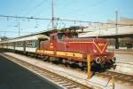 On 22 July 1998 CFL 3601 and her Wegmann coaches were still active in Luxembourg Gare Central. Class 3600 and the Wegmanns are -alas- gone and the central sttaion of Luxembourg has seen a thorough rebuild.