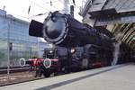 CFL 5519 stands in Dresden Hbf -sadly on Track-1- on 9 April 2017.