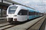 Podczas przesiadki Ariva 323 oczekuje na odjazd w Nijmegen 12 marca 2022.