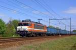 RFO 1828 hauls a gypsum train through Alverna on 13 April 2020.