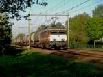 On 24 April 2018 LOCON 9908 hauls a tank train through Wijchen.