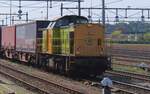 RF 18 had to wait the whole day of 2 May 2025 with the Routier-intermodal train at Venlo but didn't get the go-ahead for the last two miles to BLerick, just across the river Maas...