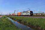 RFO 193 134 hauls a tank train through Valburg on 30 April 2025.