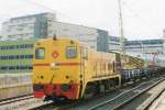Scanned picture of Strukton 302270 at work in Rotterdam Centraal on 23 March 2005.
