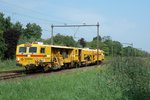 Strukton UniMat-9 passes Dordrecht Bezuydendijk on 26 Augustus 2016.