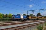 On 27 May 2020 Volker Rail 203-1 hauls three decommissioned ex-NS 1700 engines through Oss.