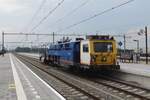 Volker Rail 946 0691 Sherloc scrutinizes the track at Lage Zwaluwe on 4 August 2021.