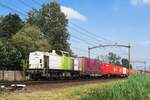 CT-102 hauls a Geleen-Moerdijk intermodal shuttle through Hulten on 9 July 2021.