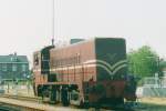 Scanned picture of NS 2233 at Winterswijk on 2 July 2002.