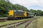 Ex-NS 2205 shunts one coach at Simpelveld during the ZLSM Steam Days on 8 July 2017.