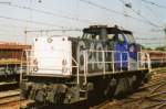 On 28 July 2007 ProRail 6401 runs round in Nijmegen Centraal.