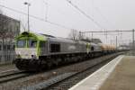 Double-pack Class 66: Captrain 6605 heads PB05/6609 and a tank train into Tilburg on 11 February 2015.