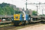 On 13 August 2003 ShortLines 1201 hauls a set of autotransporters into the station of 's Hertogenbosch. Less than a year later, ShortLInes went bankrupt in the wake of a huge corruption scandal involving the Port of Rotterdam, of which SL was the railway operator.