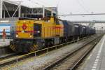 Strukton 303002 'WILLY' with refuse train at Breda on 14 February 2014. One wonders wether the loco number also went to the trash!