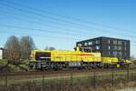 Strukton 303001 CARIN inspects the tracks near Tilburg-Reeshof on 8 March 2022.