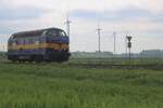 RXP 6703 rides solo through Moerdijk on 25 April 2025.
