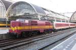 Former ACTS 1254 shunts EuroNight 446 to Warsaw at Amsterdam Centraal on 30 March 2013.

