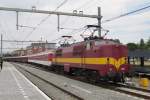 EETC/ACTS 1251 hauls the Autoslaaptrein 13401 to Livorno out of 's Hertogenbosch on 4 July 2014.
