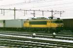 On 24 December 1998 NS 1613 is still in her original colours when seen at Venlo.