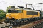 On 18 October 2005 Railion 1601 passes through Geldermalsen.