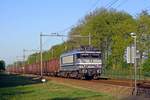 RFO 1829 hauls a lime train through Alverna on a sunny evening of 20 April 2020.