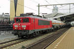 On 4 April 2014 an LPG train with 1602 hauling passes through Tilburg.