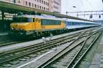 On 30 October 2001 NS 1840 calls with an InterRegio to Hberlin Hbf at Amersfoort.