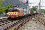 RFO 1830 hauls the Gekkengraaf container train through Tilburg on 8 May 2026.