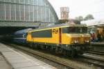On 24 October 1997 NS 1772 stood with stock for the overnight train Donauwaltzer Amsterdam-Vienna at Amsterdam Centraal.