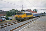 On 3 April 2000, NS 1770 hauls an IC+ into Roermond. IC+ was a test to improve the travelling experience on board of the InterCity services but didn't quite make it.