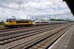 The fastest train in the NS reizigers fleet, ICE 4653/406 053, called it quits on Thursday 14 July at Zevenaar, was evacuated and then empty hauled to Nijmegen, where on 15 July NS 1746 is about to