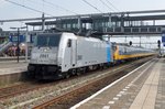Benelux-service with 181 183/2861 speeds through Lage Zwaluwe on 22 July 2016.