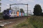 RTB 186 423 'runs like clockwork' with an intermodal train near Hulten on 2 September 2022.