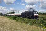 DBC 189 096 hauls an LNG train through Tilburg Reeshof on 15 July 2022.