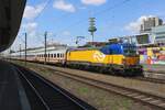 NS Reizigers 193 735 calls on 26 May 2025 at Hannover Hbf with an IC service to Berlin.