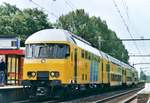 NS 7833 calls at Dordrecht Zuid on 25 July 2006.