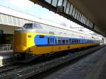 ICM-III number 4016. These units have the nickname  koploper . Rotterdam centraal station 30-03-2009.