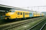 Scanned picture of NS 517 at Arnhem Centraal on 10 October 2000.