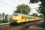 NS 885 calls at Arnhem Velperpoort on 24 April 1997.